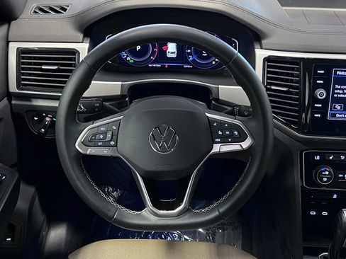Certified 2023 Volkswagen Atlas Cross Sport SE FWD image 20