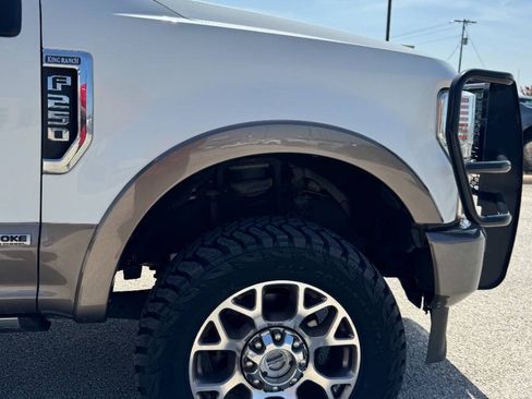 Used 2020 Ford F250 King Ranch w/ King Ranch Ultimate Package AWD/4WD image 10