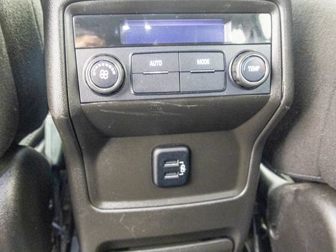 Used 2017 GMC Acadia SLE image 38