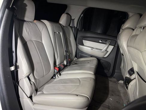 Used 2010 GMC Acadia SLT image 12