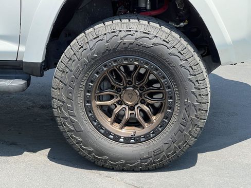Used 2019 Toyota 4Runner SR5 AWD/4WD image 16