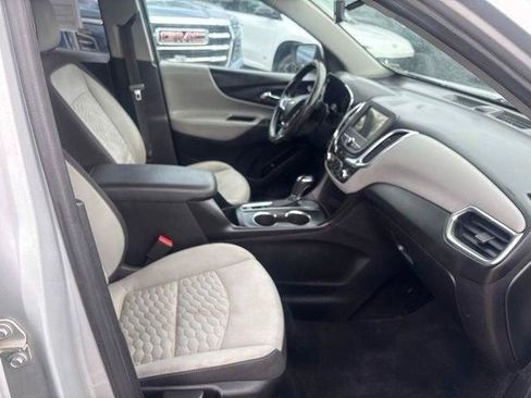 Used 2019 Chevrolet Equinox LT FWD image 13
