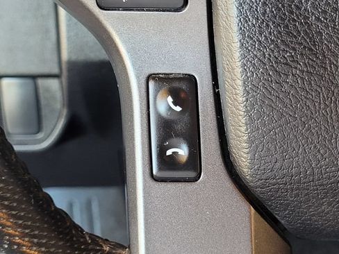 Certified 2022 Toyota Tacoma TRD Off-Road AWD/4WD image 30