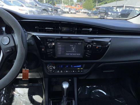 Used 2014 Toyota Corolla S FWD image 12