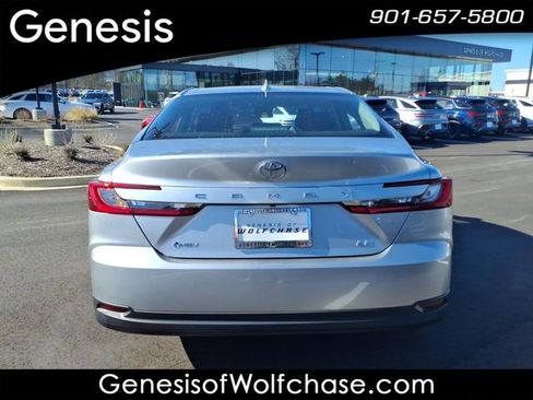 Used 2025 Toyota Camry LE FWD image 24