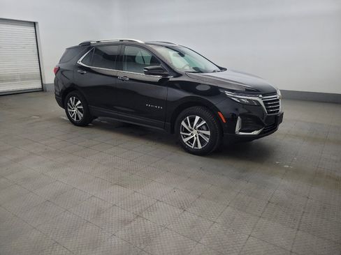 Used 2023 Chevrolet Equinox Premier image 11