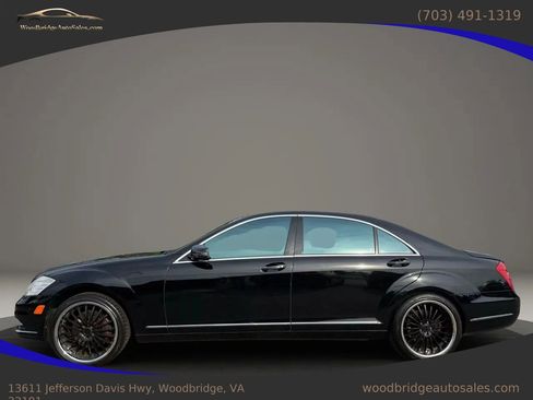 Used 2011 Mercedes-Benz S 550 4MATIC image 9