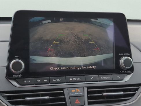 Used 2025 Nissan Altima 2.5 SV FWD image 20