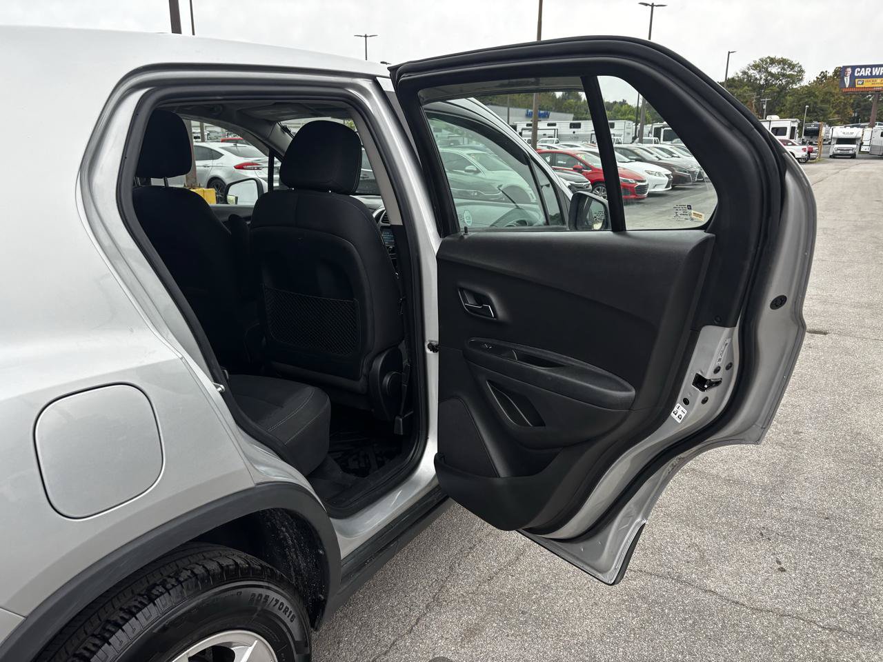 Used 2016 Chevrolet Trax LS AWD/4WD image 11