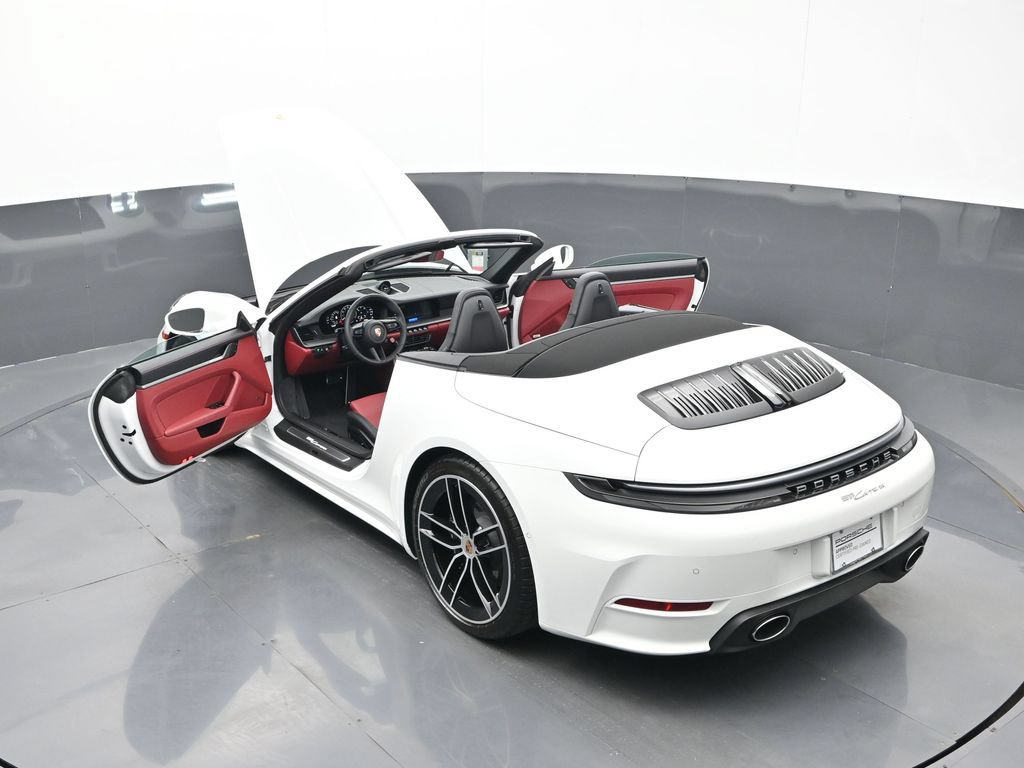 Certified 2026 Porsche 911 Carrera RWD image 25
