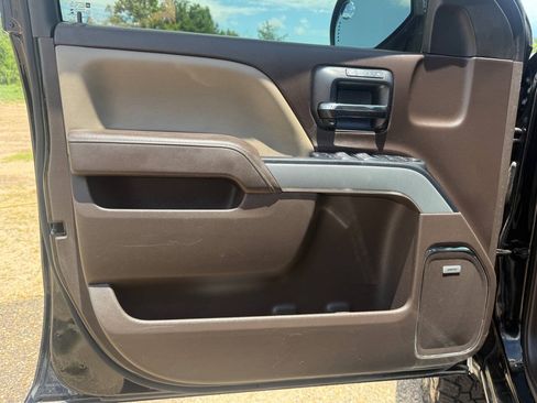 Used 2015 Chevrolet Silverado 2500 LTZ w/ Duramax Plus Package AWD/4WD image 30
