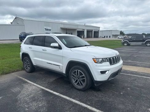 Used 2022 Jeep Grand Cherokee Limited AWD/4WD image 3