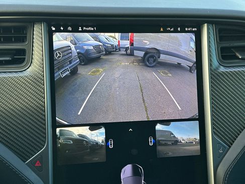 Used 2018 Tesla Model X 75D image 20