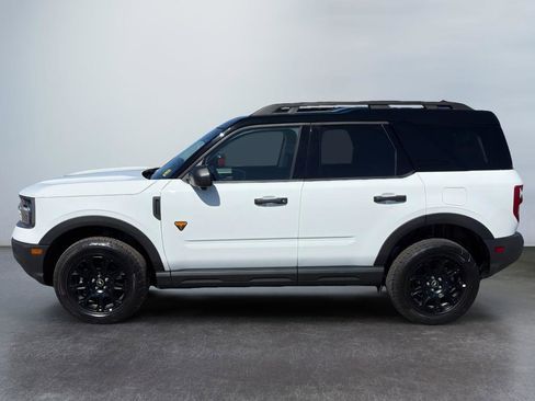 Used 2025 Ford Bronco Sport Badlands AWD/4WD image 2