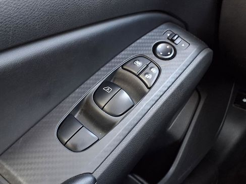 Used 2024 Nissan Altima 2.5 SV image 18