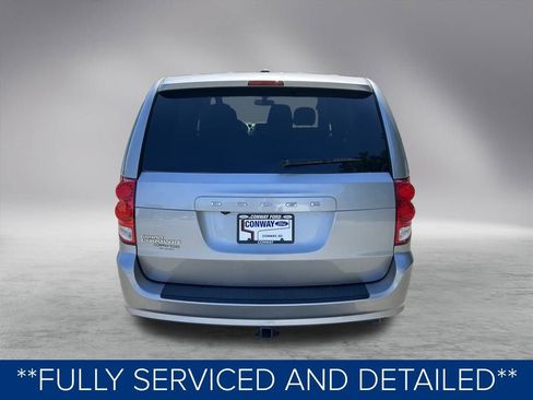 Used 2019 Dodge Grand Caravan SE image 6