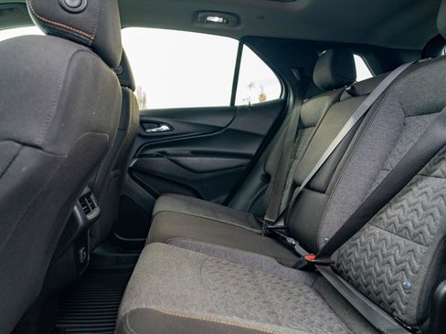 Used 2022 Chevrolet Equinox LT image 17