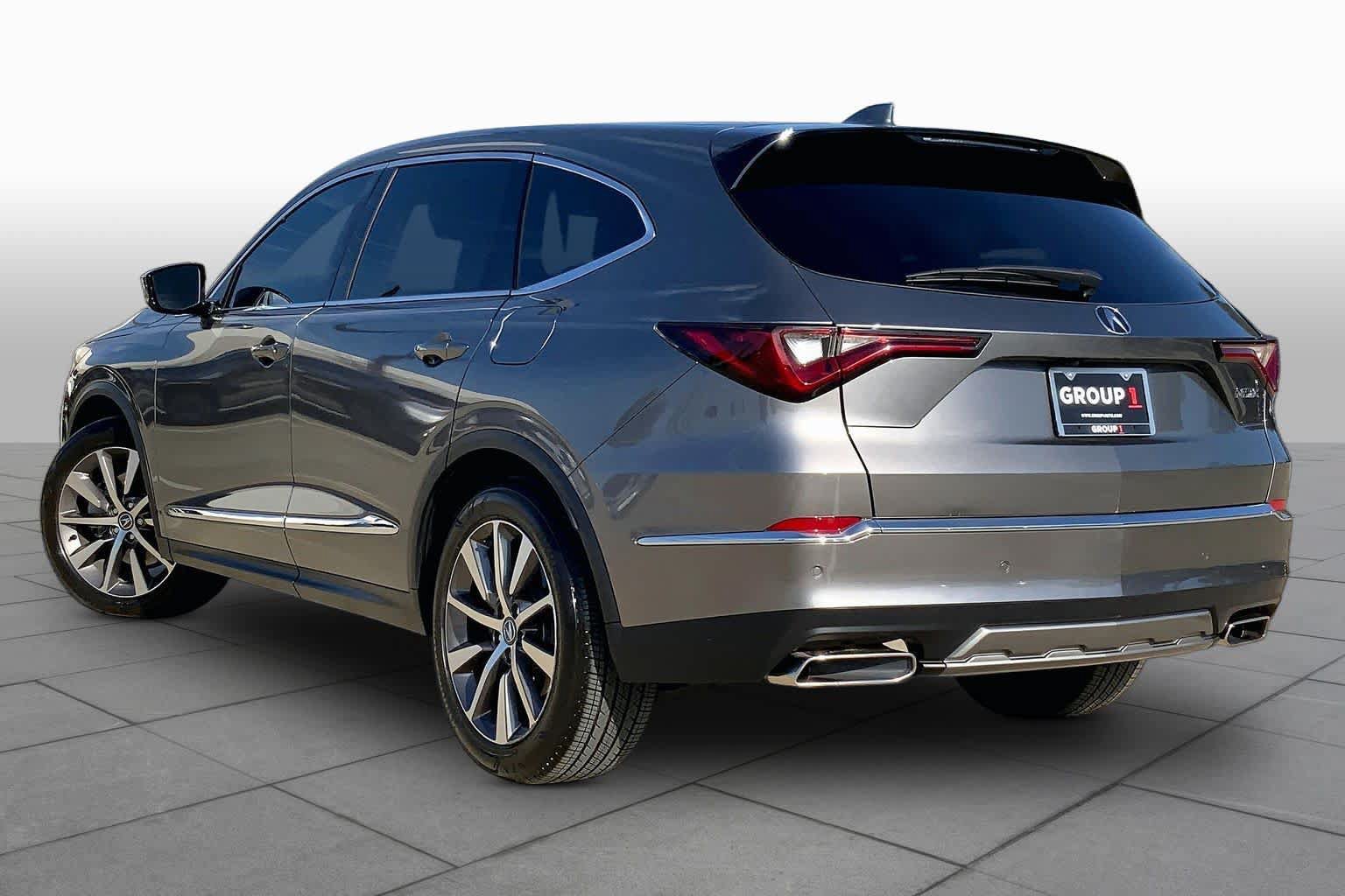 Used 2025 Acura MDX w/ Technology Package FWD image 12