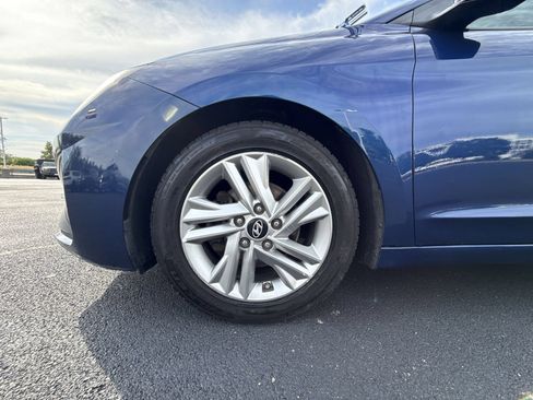Used 2019 Hyundai Elantra SEL FWD image 10