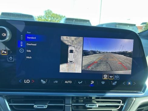 New 2026 Chevrolet Equinox EV LT image 22