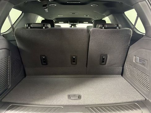 New 2026 GMC Yukon Elevation image 16