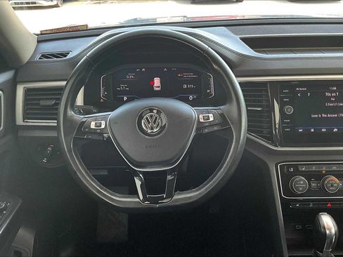 Used 2019 Volkswagen Atlas SEL Premium image 5