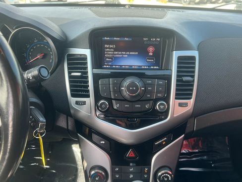 Used 2015 Chevrolet Cruze LT FWD image 11