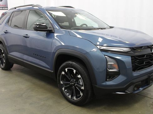 Used 2025 Chevrolet Equinox RS w/ Safety and Technology Package image 5