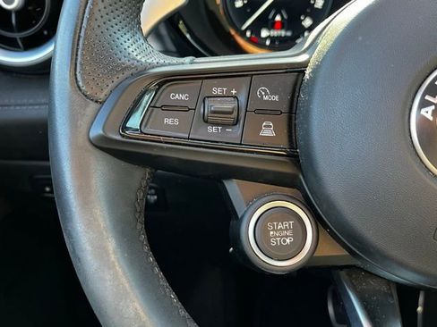 Used 2024 Alfa Romeo Tonale Veloce w/ Premium Interior Package image 16