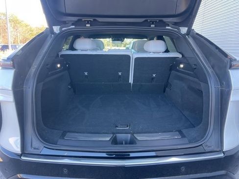 Used 2024 Cadillac Lyriq Luxury image 33