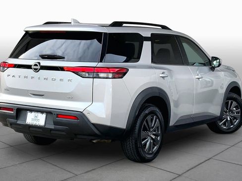 Used 2023 Nissan Pathfinder SV FWD image 13
