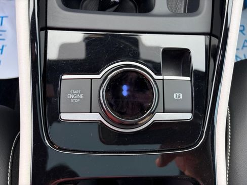 Used 2025 Volkswagen Tiguan SEL R-Line AWD/4WD image 20