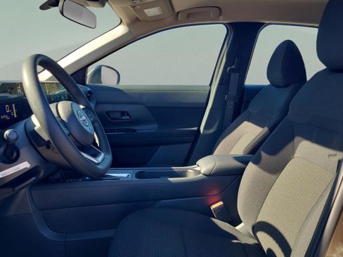 New 2026 Nissan Kicks S image 18