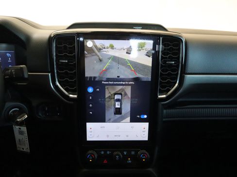 New 2025 Ford Ranger XLT image 31