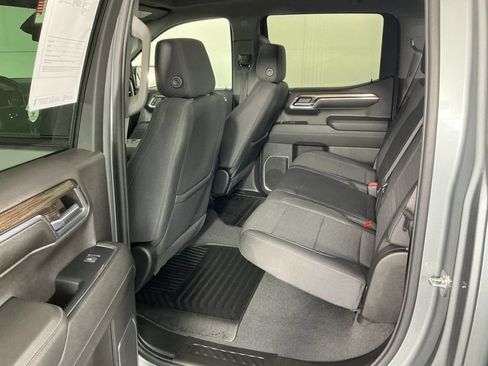 Used 2023 Chevrolet Silverado 1500 RST AWD/4WD image 12