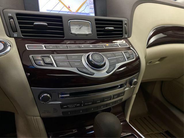 Used 2015 INFINITI Q70 3.7 AWD/4WD image 33