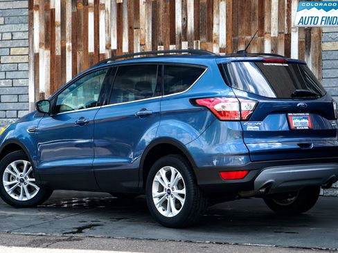Used 2018 Ford Escape SE image 4