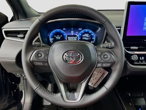 New 2026 Toyota Corolla Cross XLE w/ Convenience Package FWD image 11