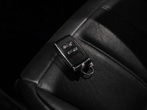 Used 2021 Land Rover Range Rover Evoque S image 44