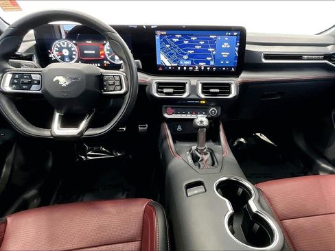 Used 2025 Ford Mustang GT Premium image 15