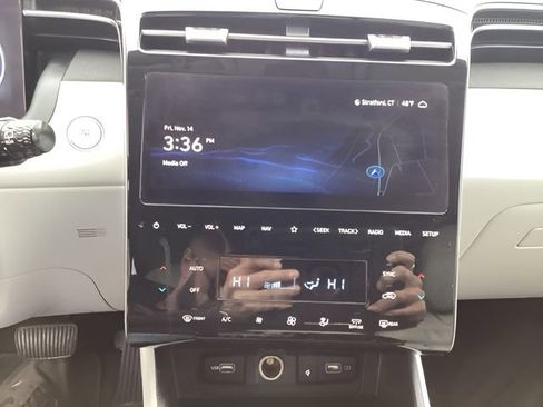 Used 2023 Hyundai Tucson Limited image 24