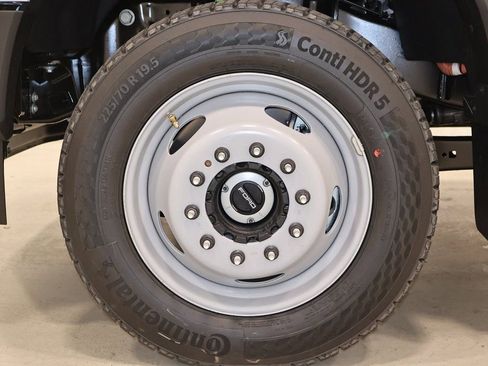 New 2026 Ford F550 4x4 Regular Cab Super Duty image 24