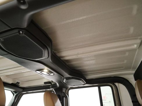 Used 2020 Jeep Gladiator Rubicon w/ Dual Top Group image 35