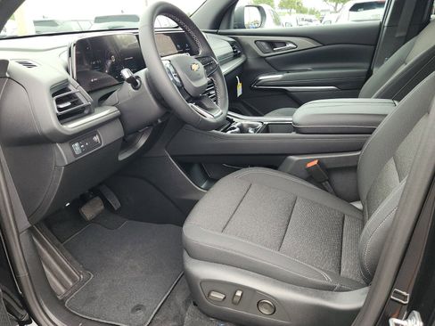 New 2026 Chevrolet Traverse LT w/ Driver Confidence Package image 6