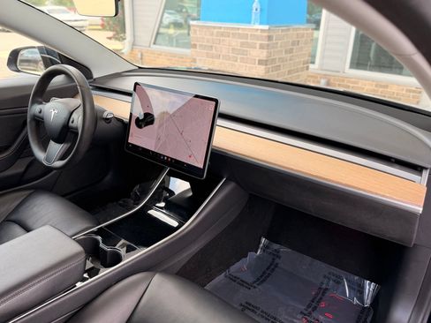 Used 2020 Tesla Model 3 Long Range AWD/4WD image 26
