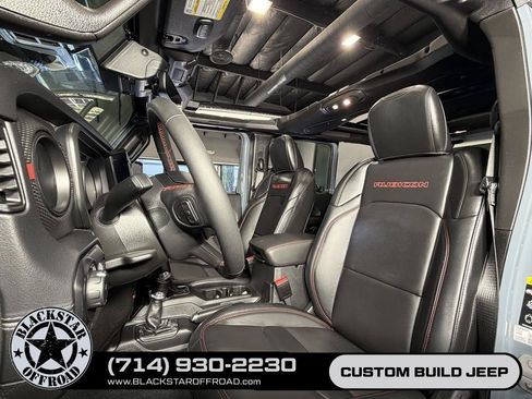 Used 2024 Jeep Wrangler Unlimited Rubicon w/ Capability Package AWD/4WD image 23
