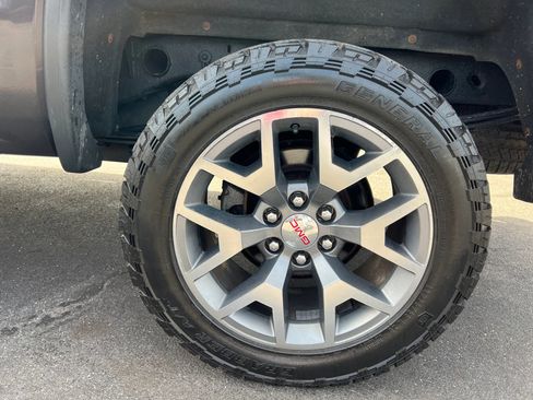 Used 2015 GMC Sierra 1500 SLE image 21