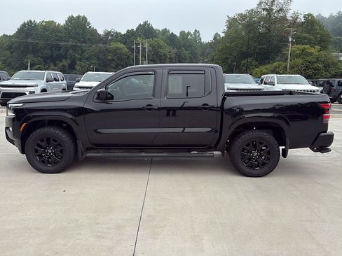 Used 2023 Nissan Frontier SV w/ Midnight Edition Package AWD/4WD image 2