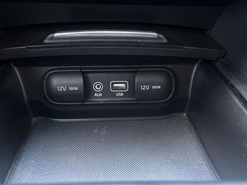 Used 2017 Kia Optima LX FWD image 19
