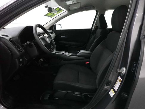 Used 2016 Honda HR-V LX image 12